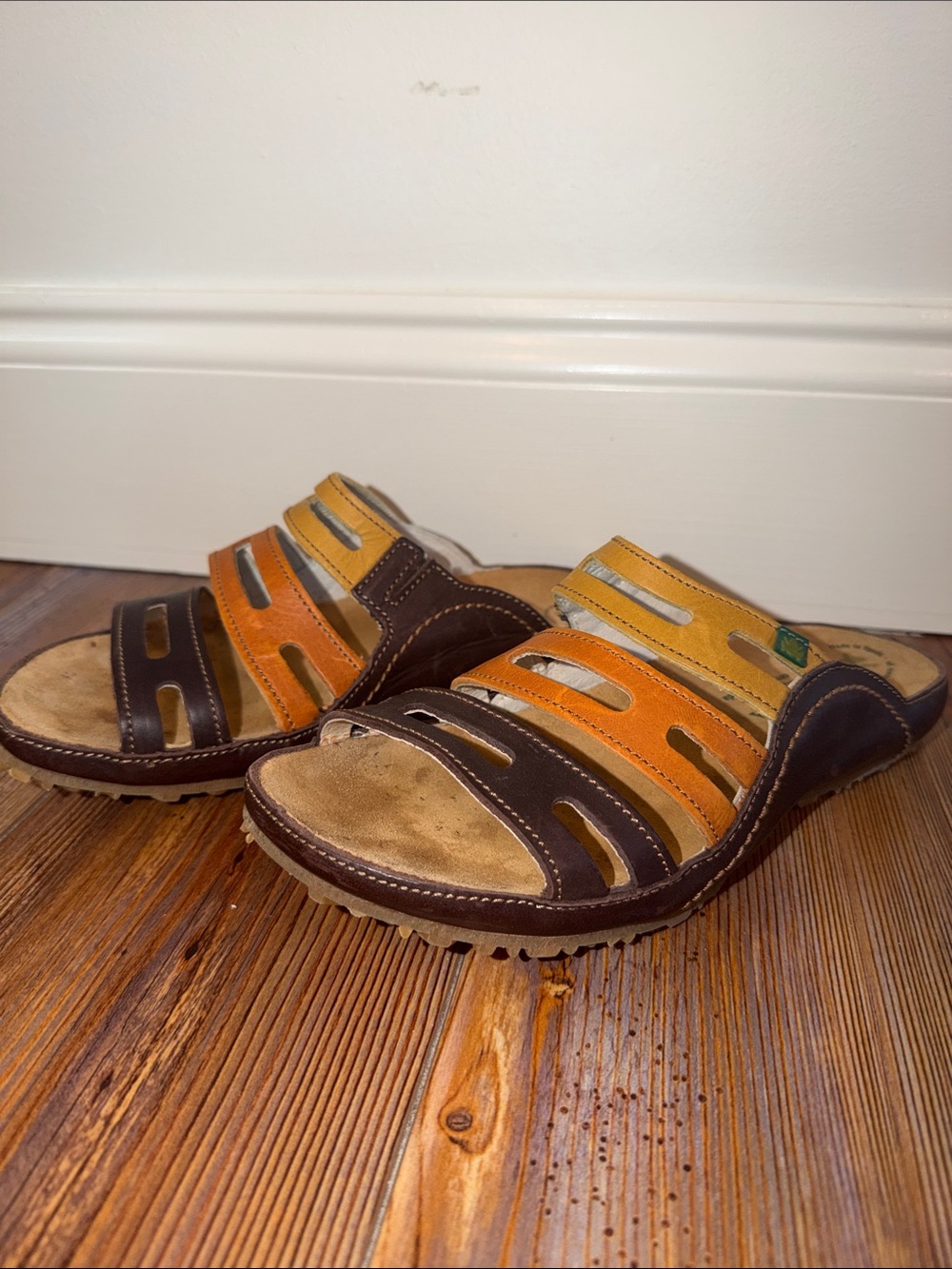 El Natura Lista Women’s Leather Slide Sandals